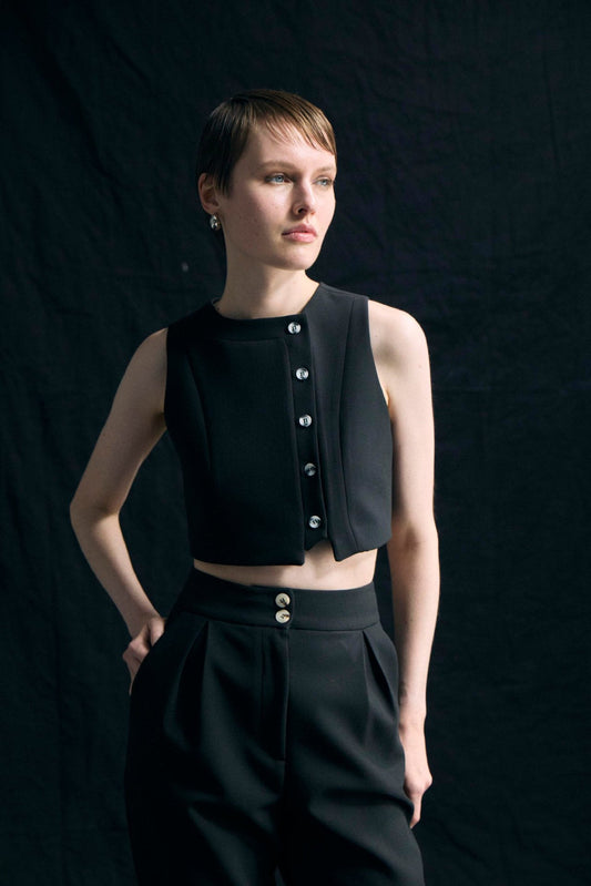 Chic Sleeveless Comfort Suit - Trend Junction 
