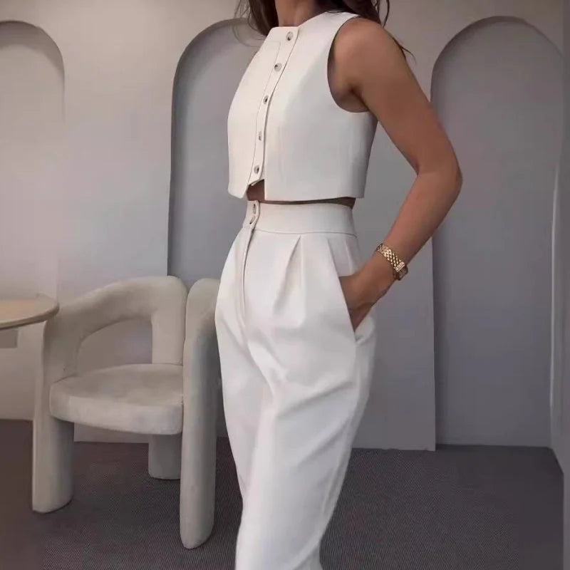 Chic Sleeveless Comfort Suit - Trend Junction 