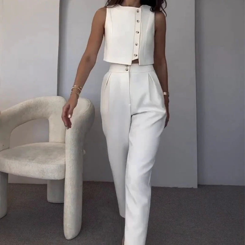 Chic Sleeveless Comfort Suit - Trend Junction 